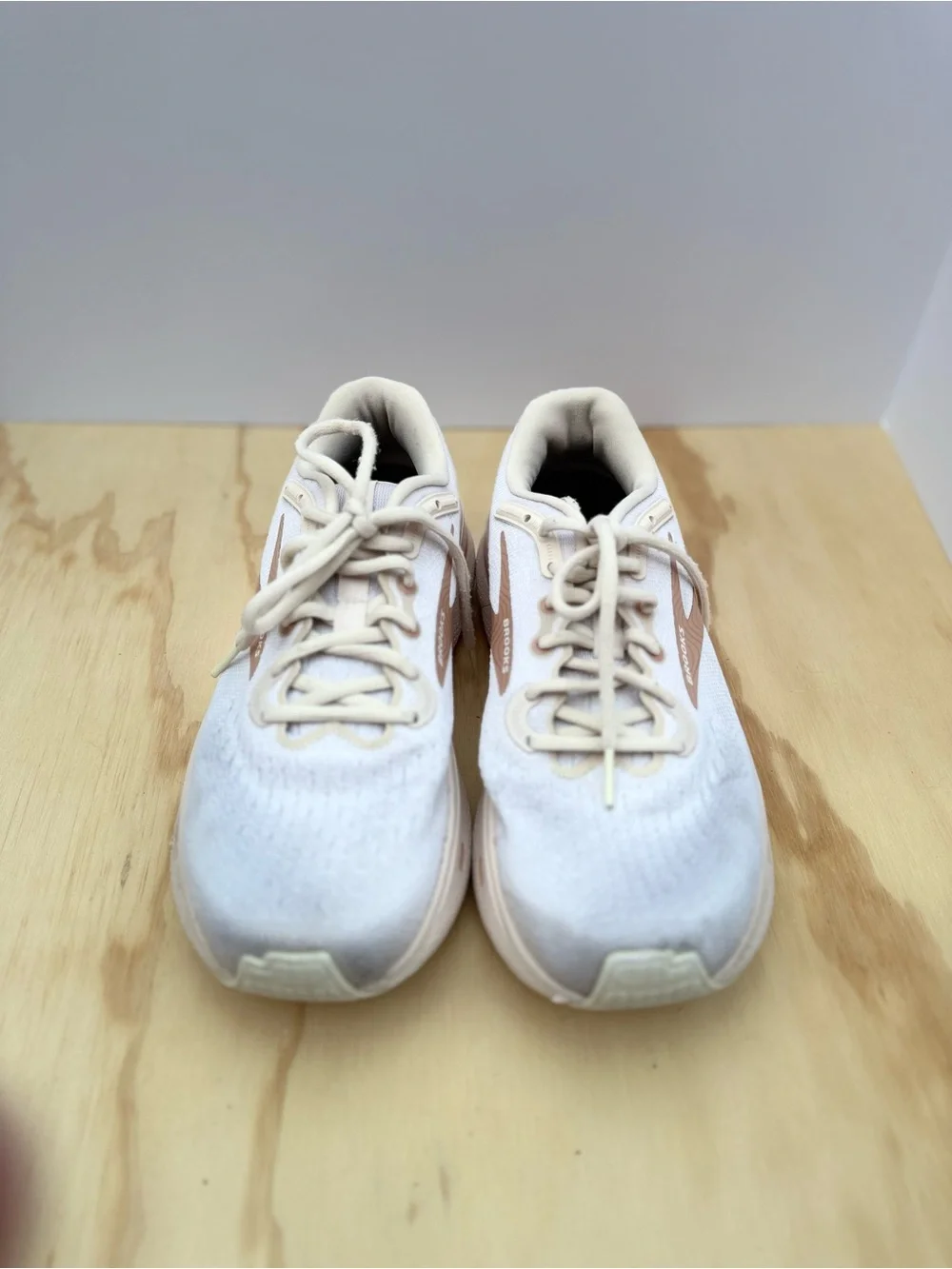 Brooks Ghost Max Women's Light Cream/Beige Athletic Running Shoes